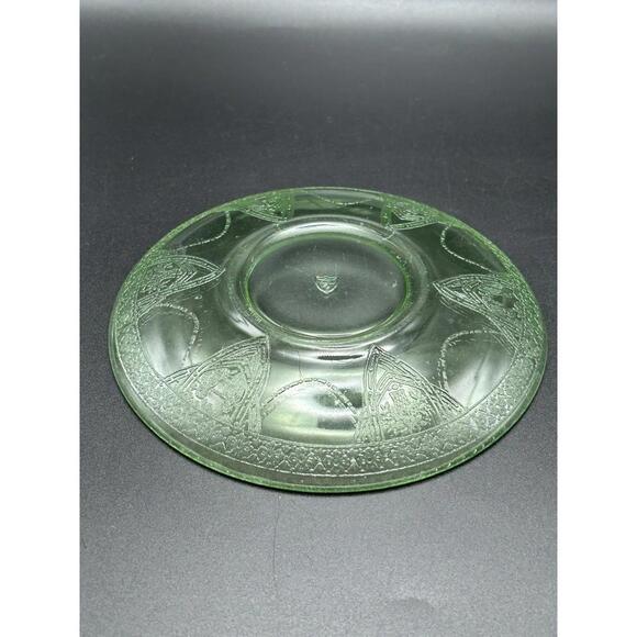 Vintage Federal Uranium Georgian Lovebirds Green Depression Glass Plate - Picture 3 of 7